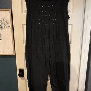 Elegant Black Sleeveless Jumpsuit